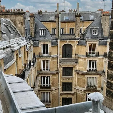Appartement Sur Les Toits De Parijs