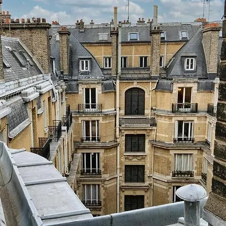 Appartement Sur Les Toits De Paris