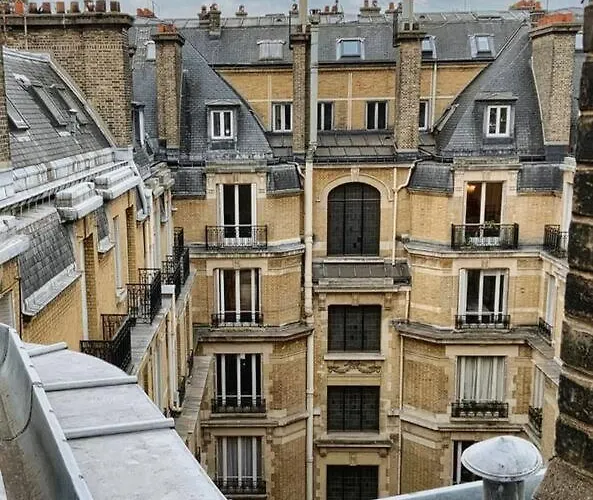 Appartement Sur Les Toits De Parijs